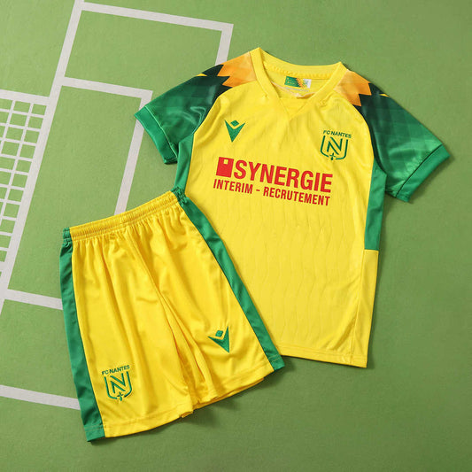 26/27 FC Nantes Local Conjunto infantil · Referencia del proveedor: 247187916