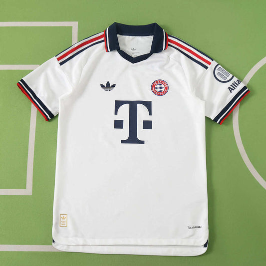 26/27 Fußball-Club Bayern München Visitante Player · Referencia del proveedor: 249718074