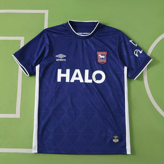 26/27 Ipswich Town F.C. Local Fan · Referencia del proveedor: 250247748