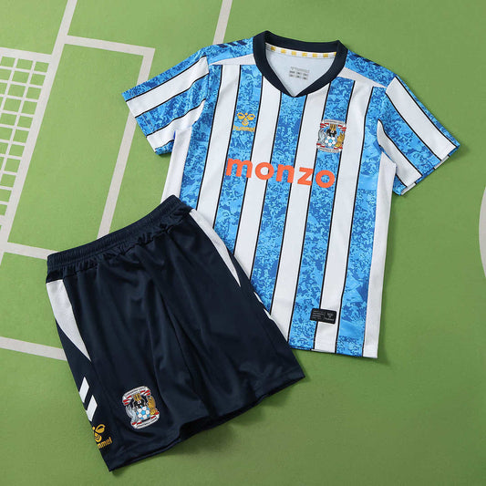 26/27 Coventry City F.C. Local Conjunto infantil · Referencia del proveedor: 251844003