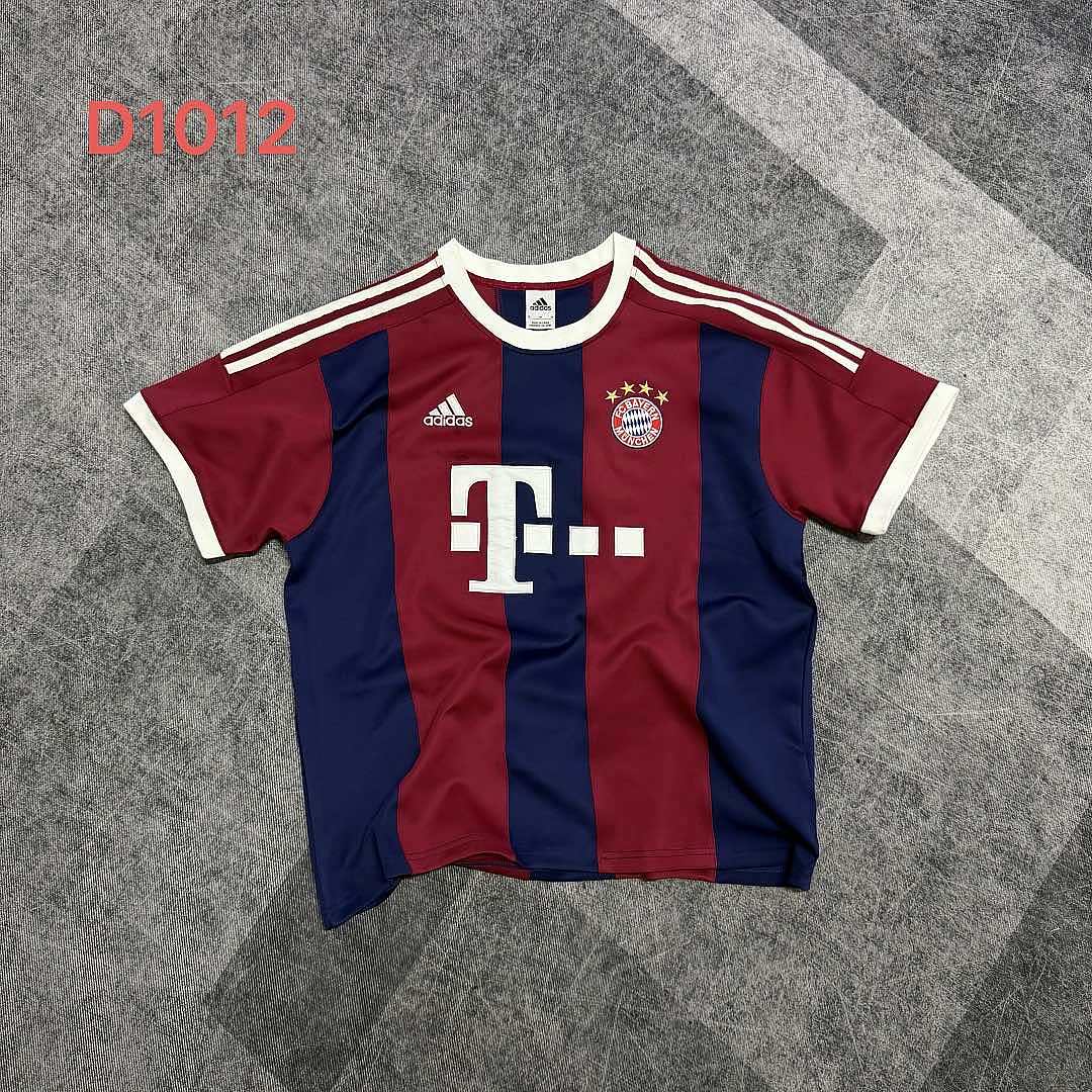 26/27 Fußball-Club Bayern München leisure T-shirt · Referencia del proveedor: 252322767