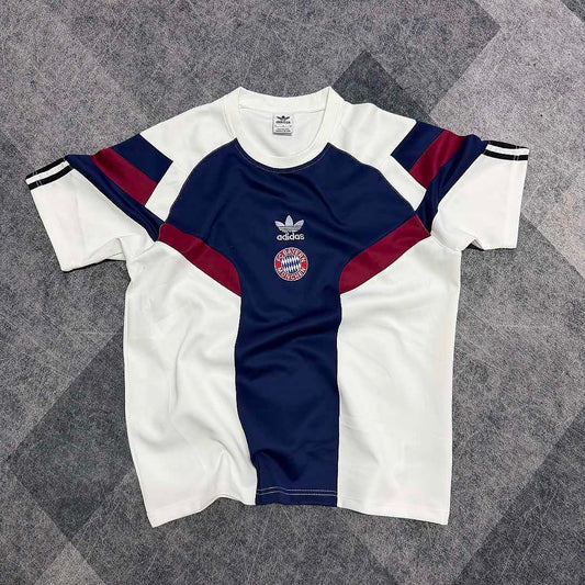26/27 Fußball-Club Bayern München leisure T-shirt · Referencia del proveedor: 252322848
