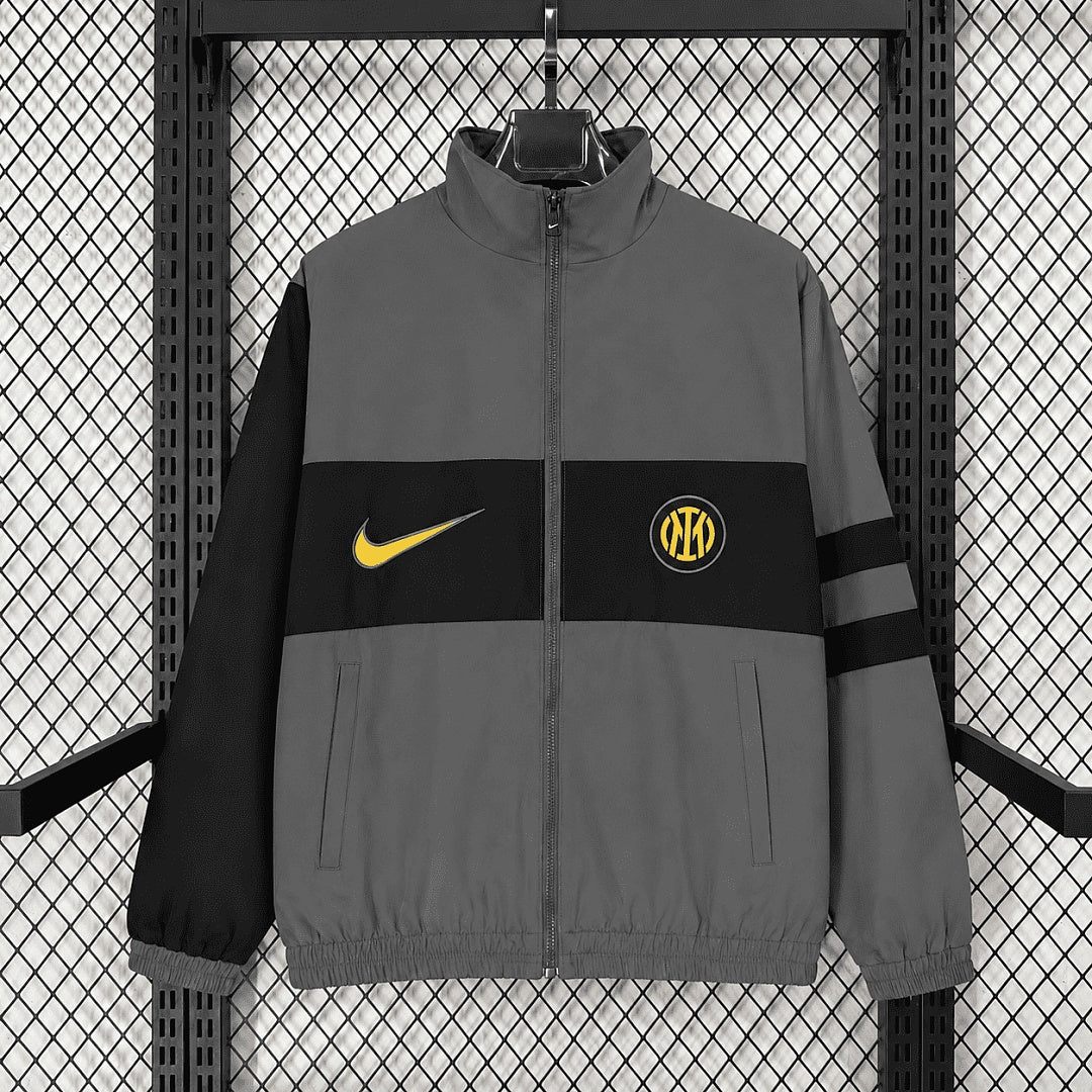 26/27 F.C. Internazionale Milano Retro Cortavientos · Referencia del proveedor: 252324260
