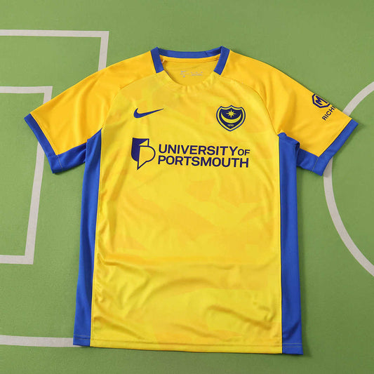 26/27 Portsmouth F.C. Visitante Fan · Referencia del proveedor: 252857822
