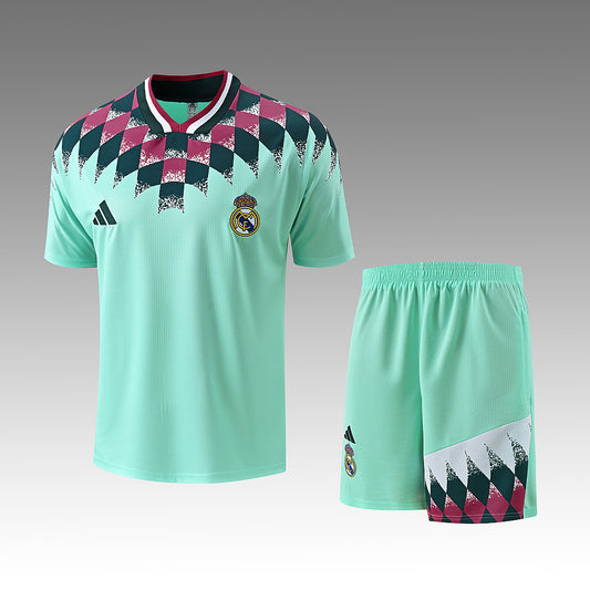 26/27 Real Madrid CF Conjunto de entrenamiento de manga corta Retro Fan · Referencia del proveedor: 258152701