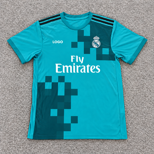 Real Madrid · Tercera 17/18 · Retro · alfombra gris